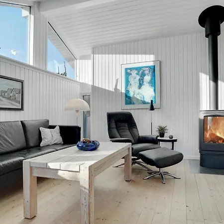 بيت للعطل Abo *